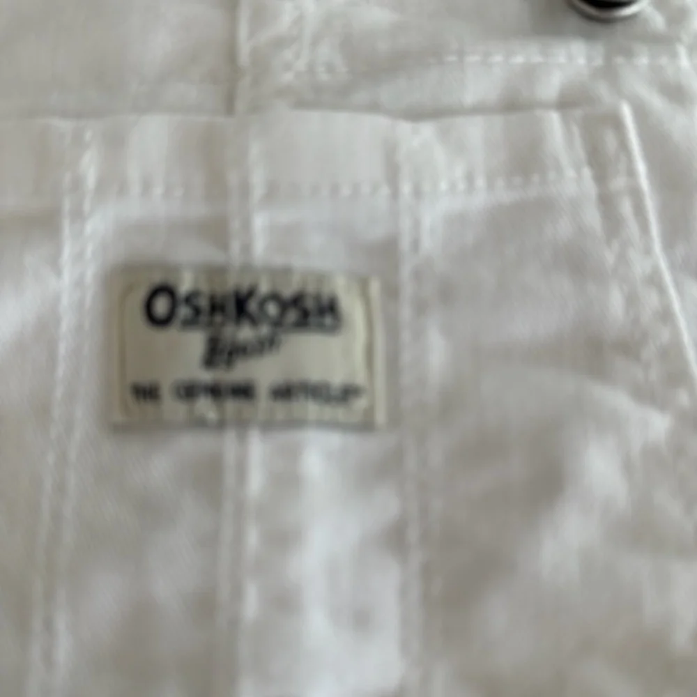 Oshkosh B'gosh Toddler 2T White Overall Shorts w/ Gap Navy Tank -Worn 2x